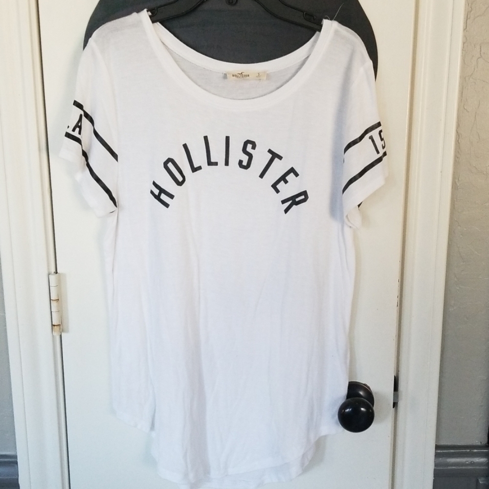 Women's Small Hollister T
